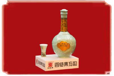 哈密巴里坤县烟酒回收四特酒.jpg